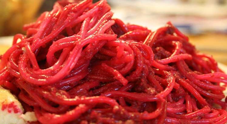Rode Bieten Spaghetti